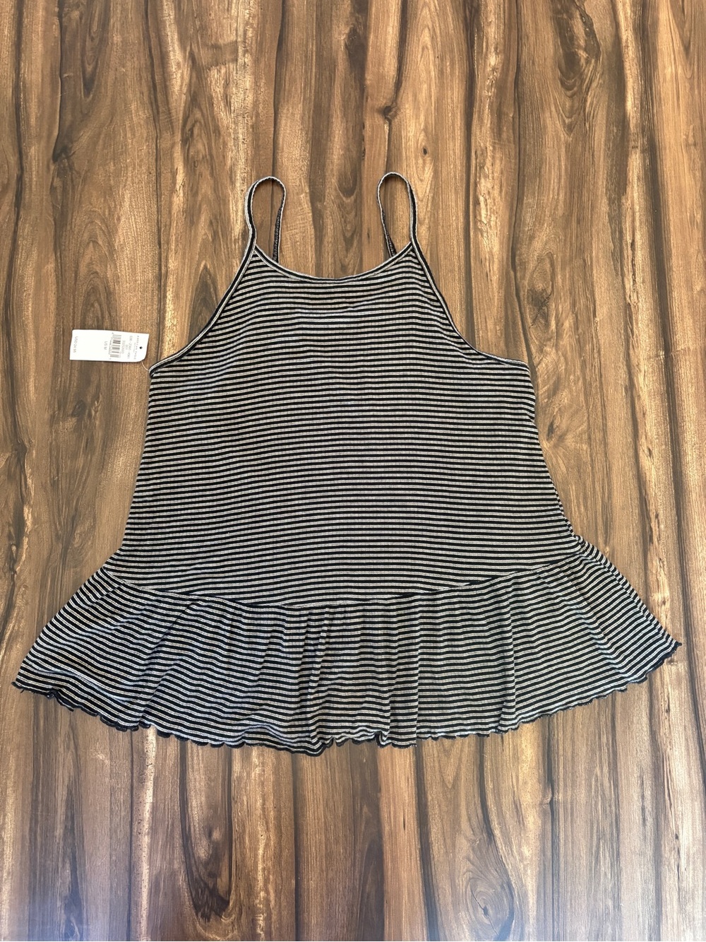 NWT American Eagle Flowy Tank - Picture 2 of 3